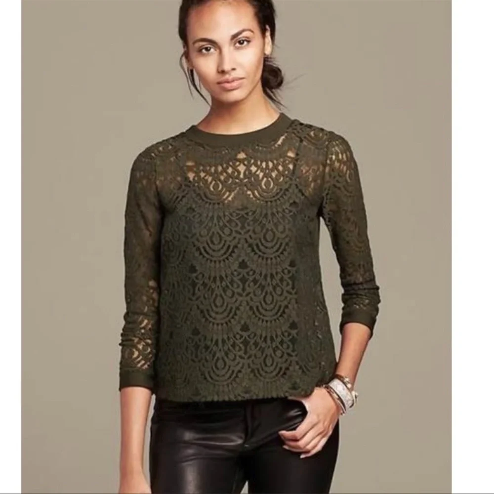 Banana Republic Cream Lace Blouse Petite Medium